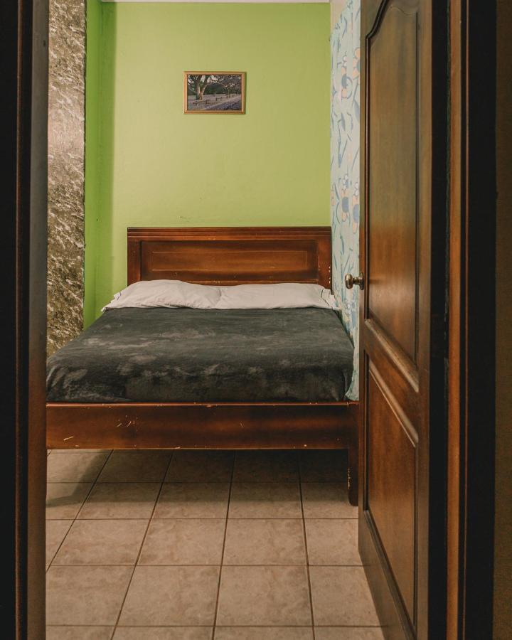 Wild Incas Hostel Куенка Екстер'єр фото