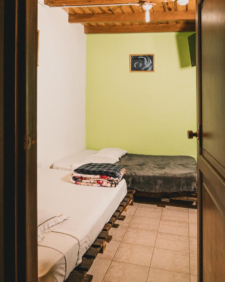 Wild Incas Hostel Куенка Екстер'єр фото