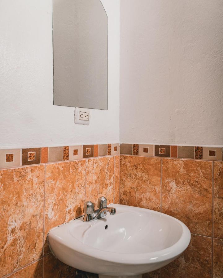 Wild Incas Hostel Куенка Екстер'єр фото
